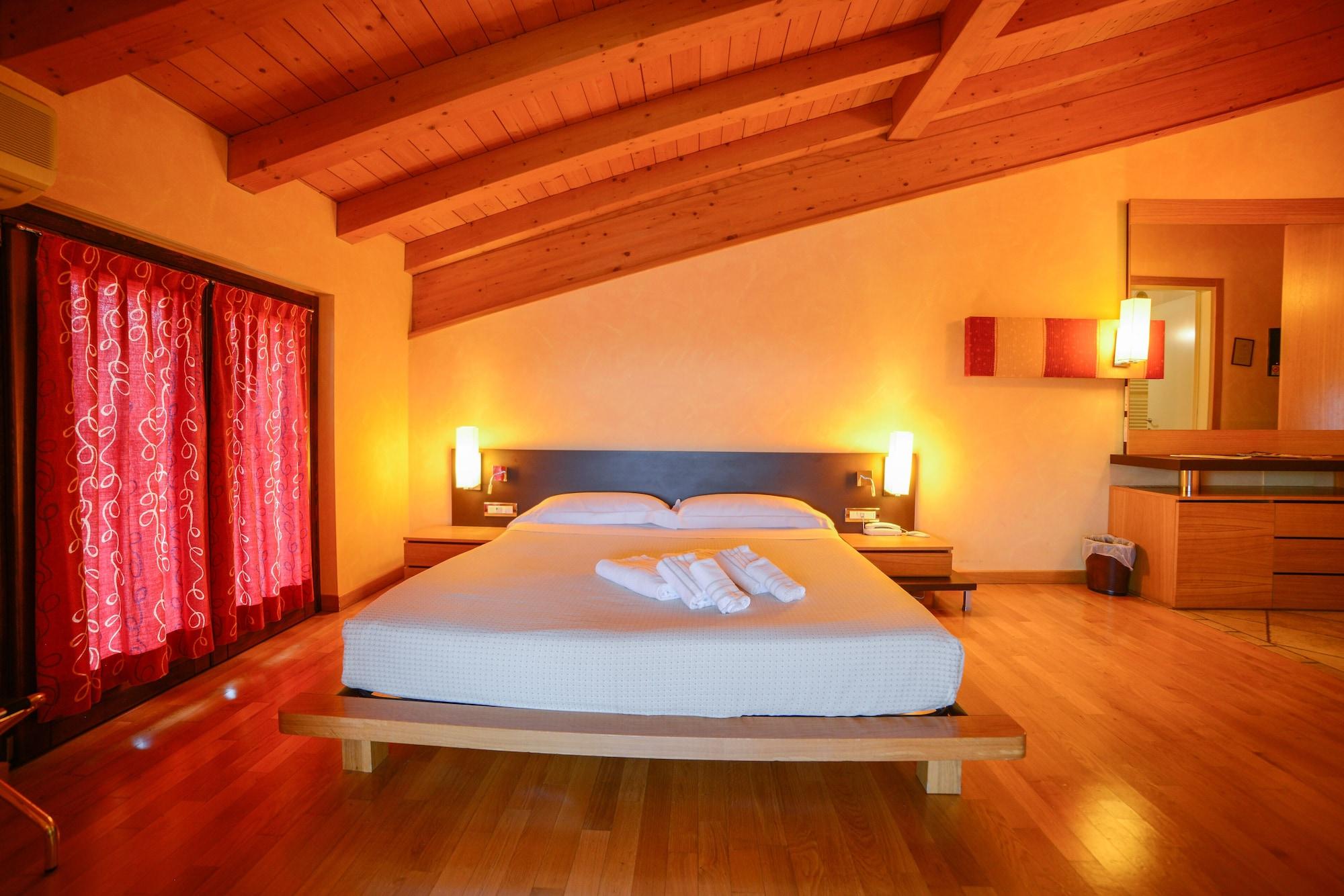 Hotel Ahg Donna Silvia Wellness 4*