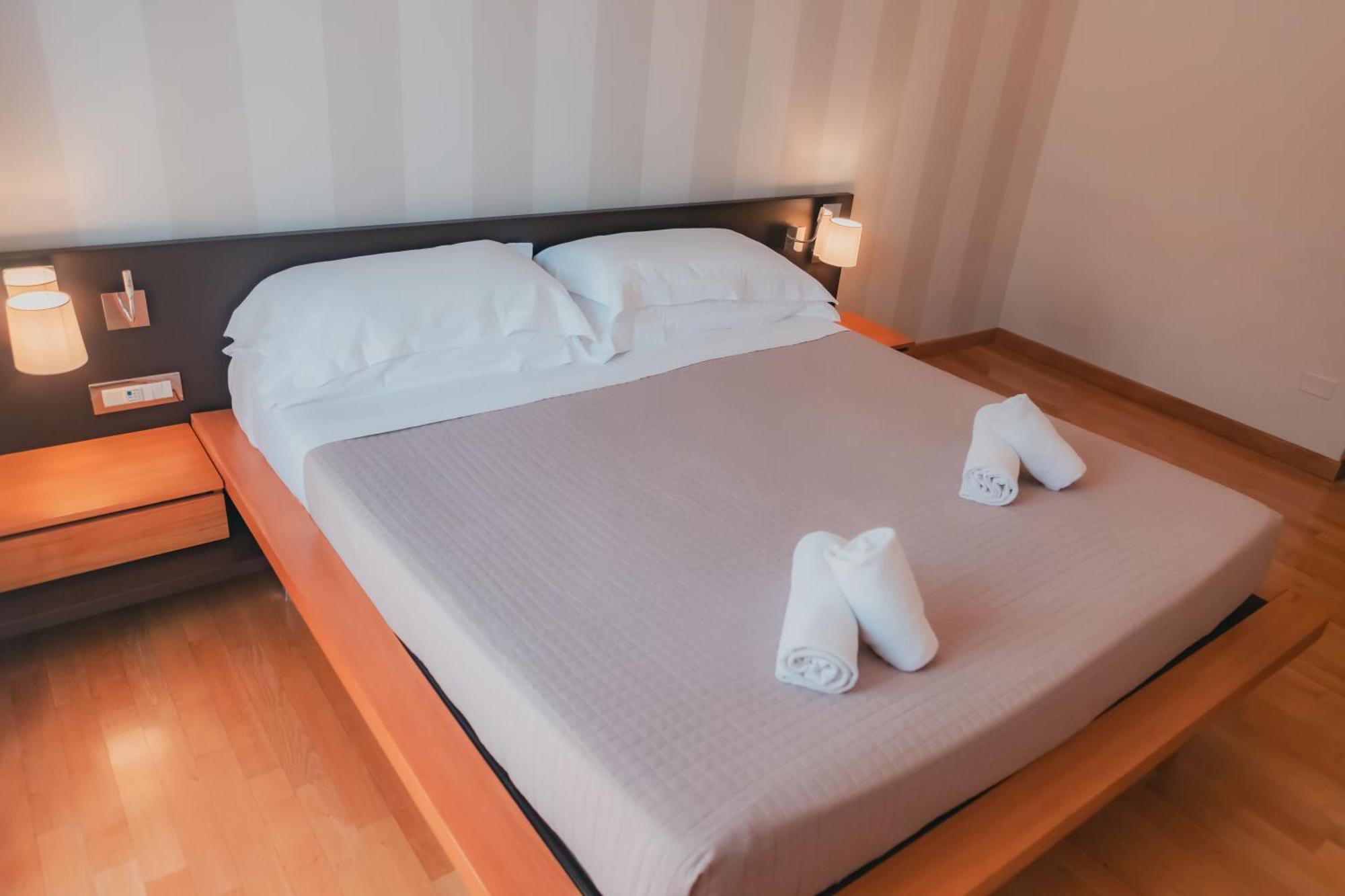 Ahg Donna Silvia Wellness Hotel Manerba del Garda