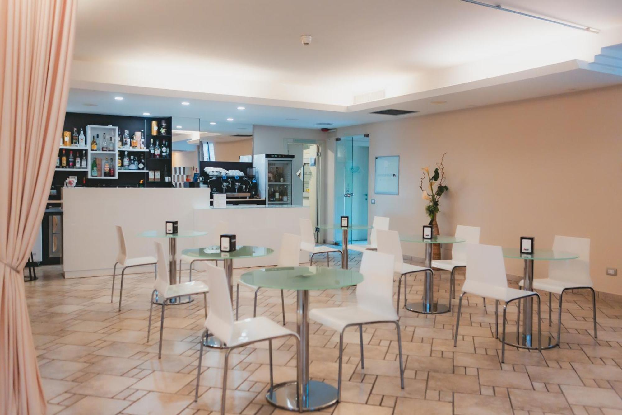 Ahg Donna Silvia Wellness Hotel 4*