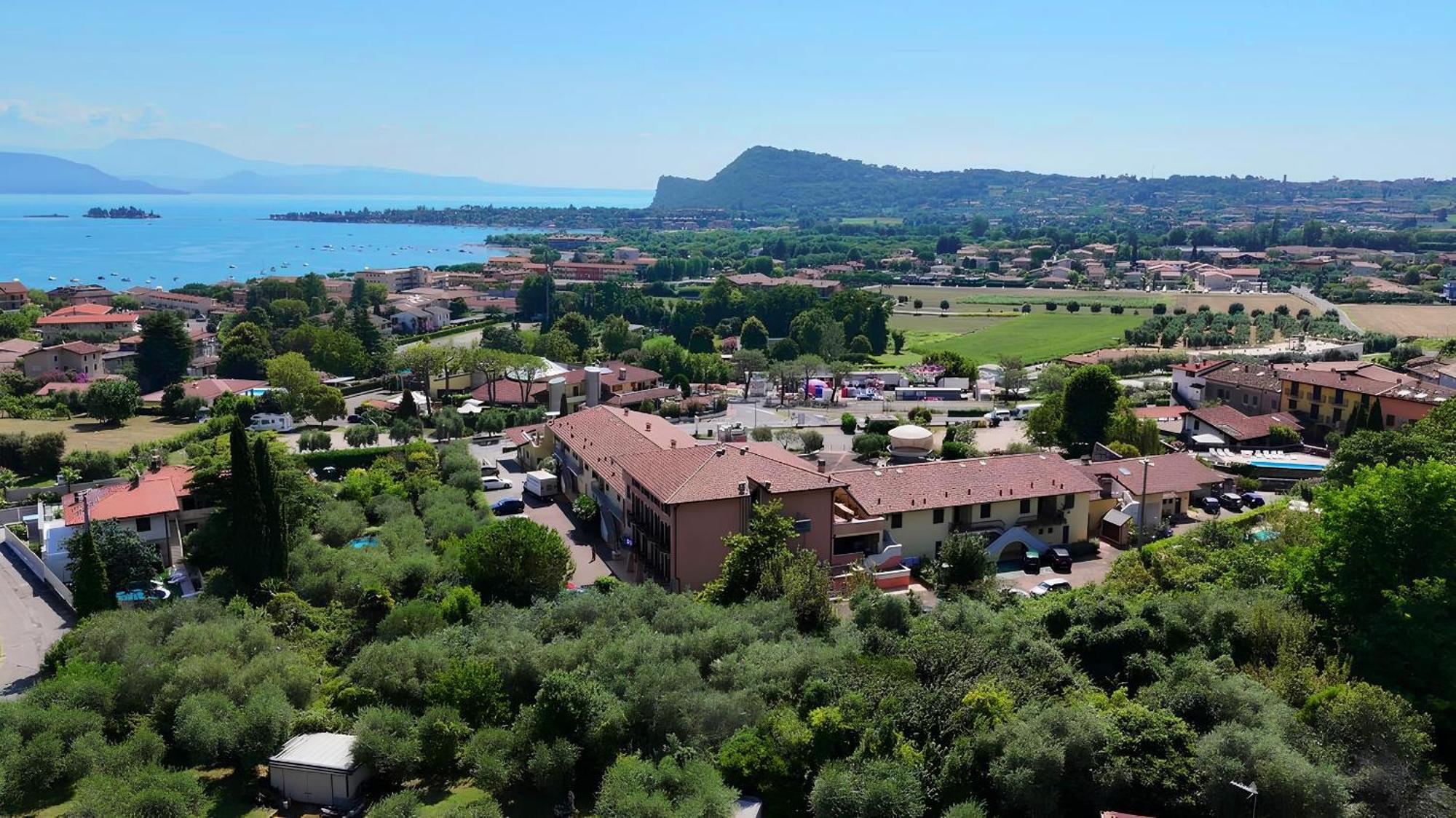 Ahg Donna Silvia Wellness&spa Hotel